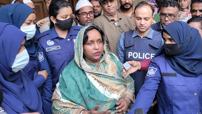 কারাগারে আইভী