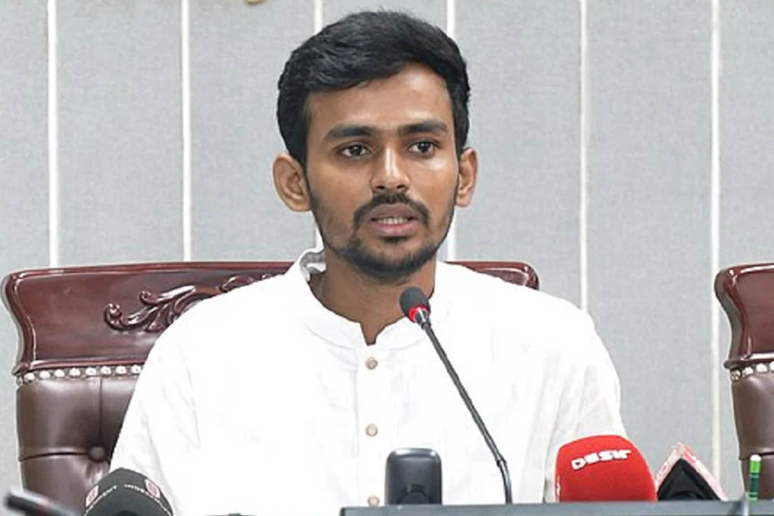 আইনি জটিলতা আছে ইশরাকের শপথ নিয়ে : উপদেষ্টা আসিফ