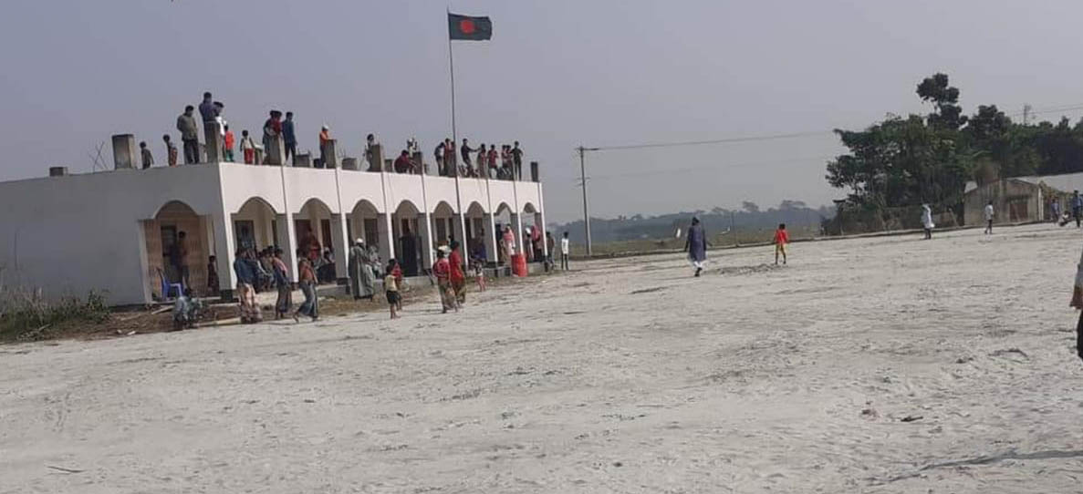 বরিশালে স্কুল কলেজের ৫৫ শিক্ষক সাড়ে ৮ মাস অনুপস্থিত