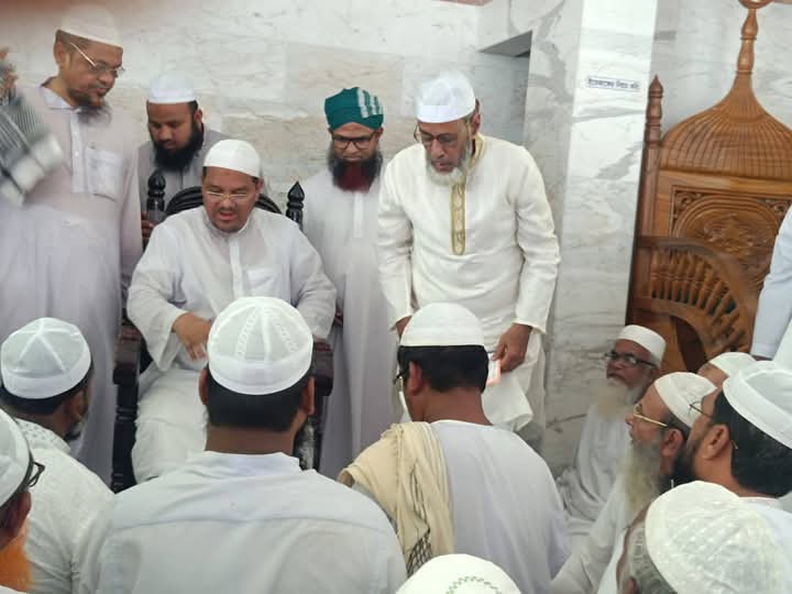 বিএনপি ছেড়ে চরমোনাই পীরের দলে সাবেক এমপি মোস্তাফিজ