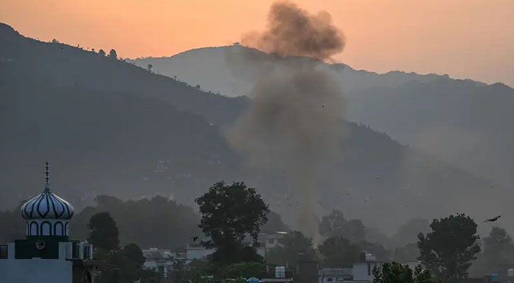 পাকিস্তানি পাল্টা হামলায় ভারতে নিহত ১০