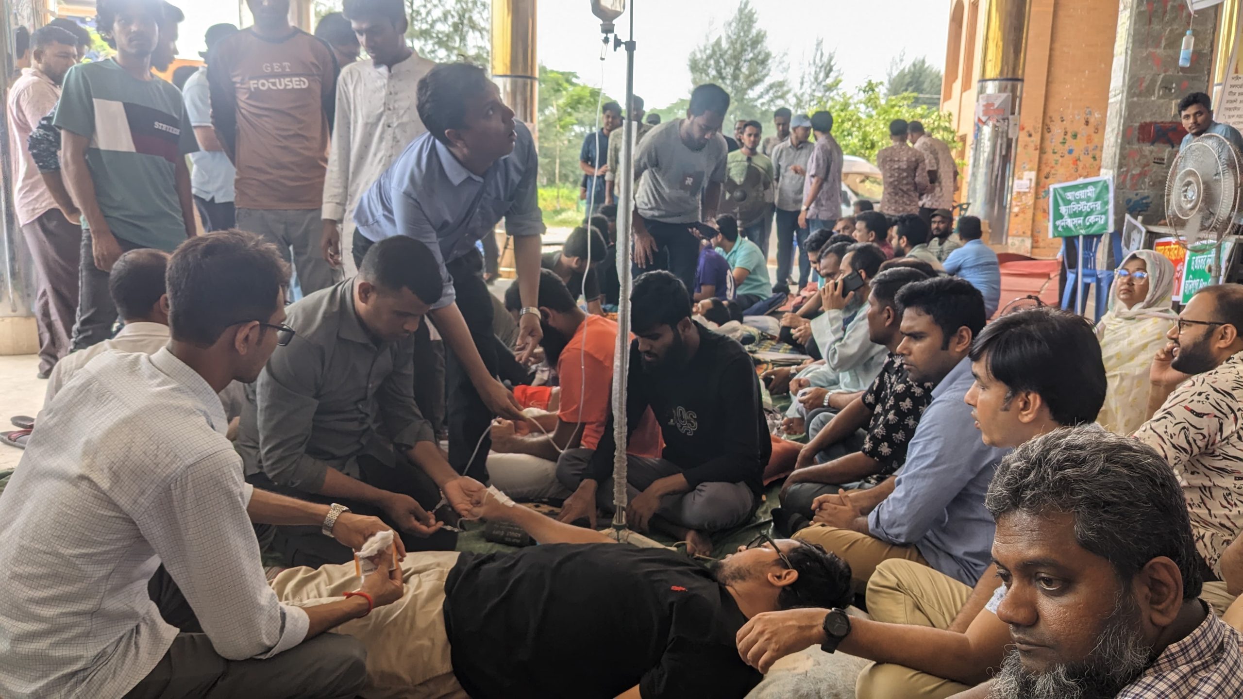 ববি শিক্ষার্থীদের আমরণ অনশন, অসুস্থ একাধিক