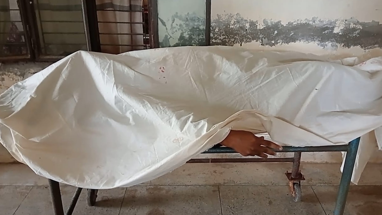 কুয়াকাটায় অতিরিক্ত মদ্যপানে এক পর্যটকের মৃত্যু