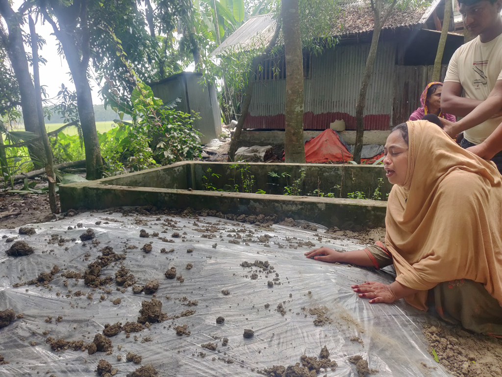 এ যেন হৃদয়স্পর্শী শোকের মাতম