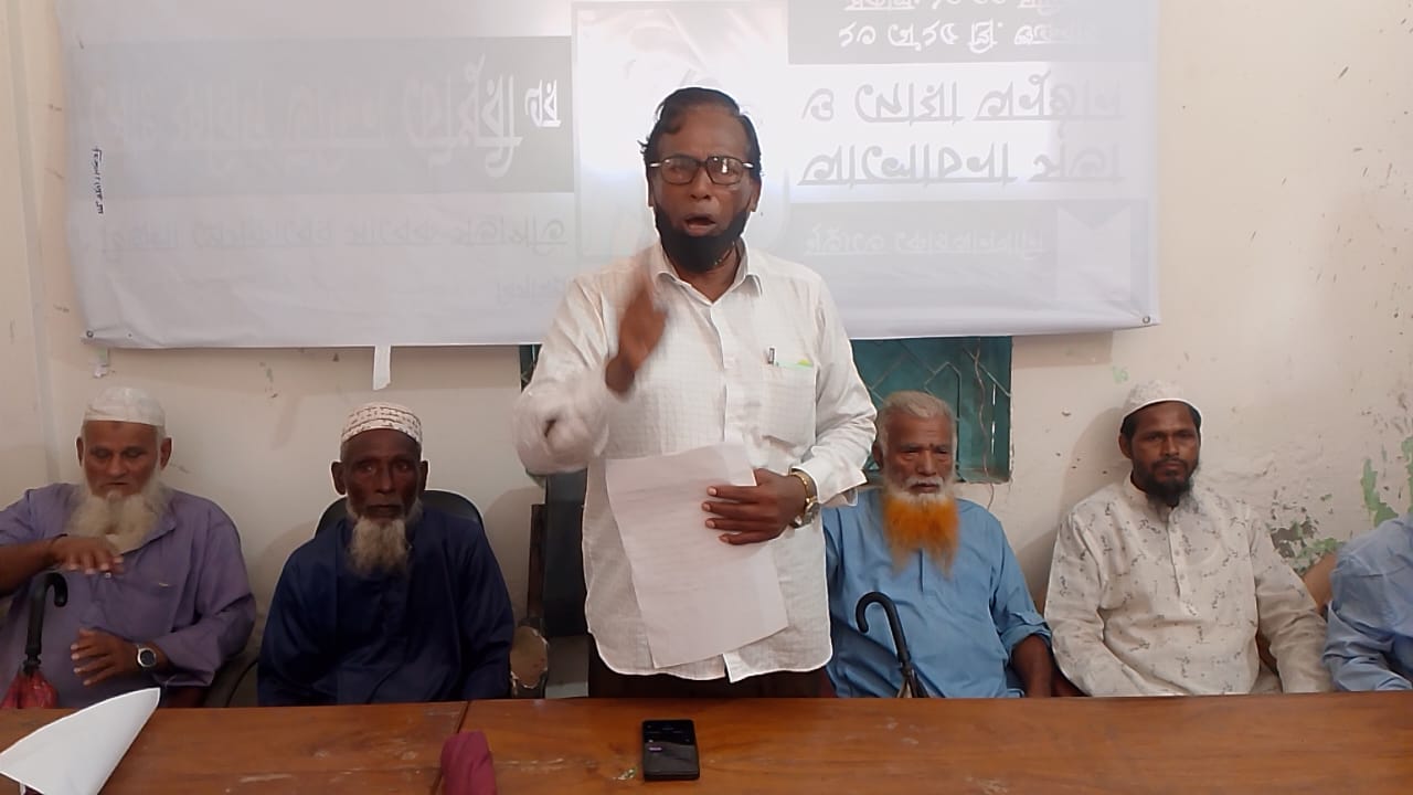 ৭শত একর জমি পুনরুদ্ধারের হিজলায় কৃষকদের সংবাদ সম্মেলন