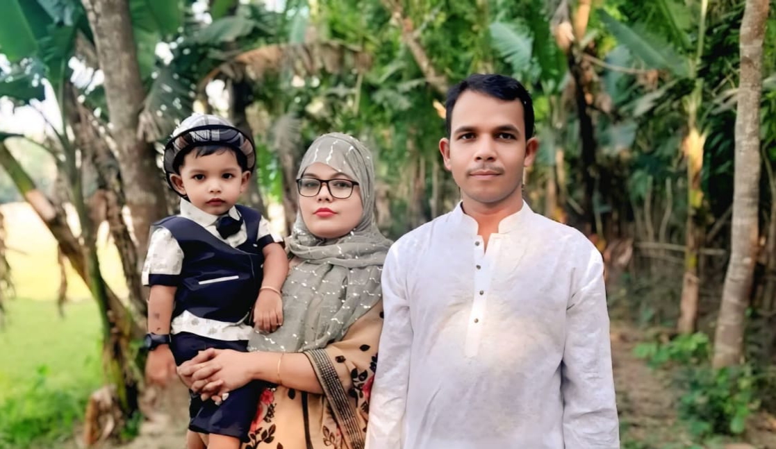 বাউফলে প্রভাষক স্ত্রীকে খুনের পর থানায় আত্মসমর্পণ স্বামীর