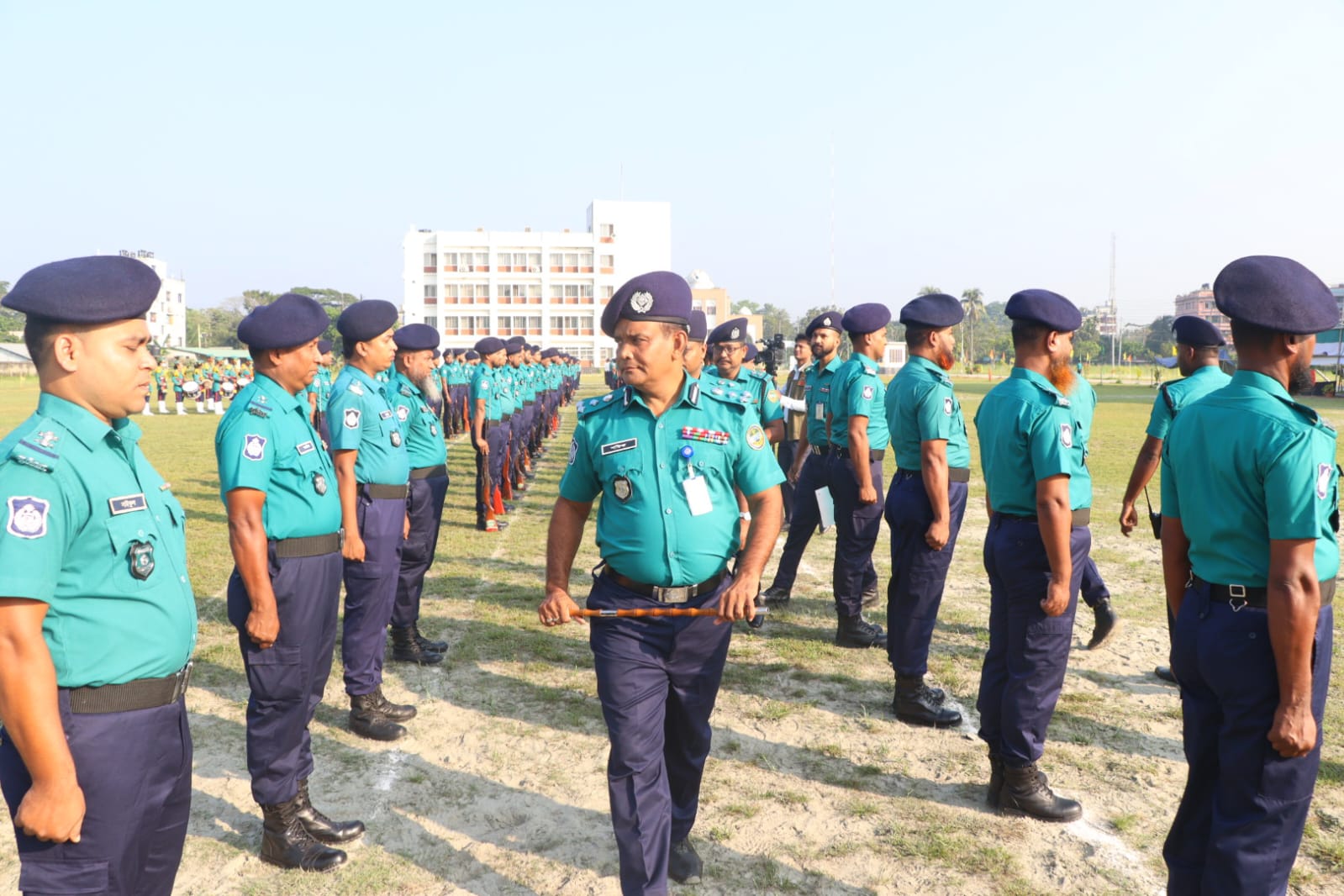 বরিশাল মেট্রোপলিটন পুলিশের মাস্টার প্যারেড অনুষ্ঠিত