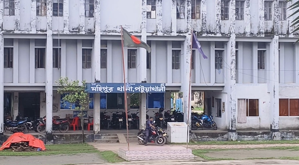 মহিপুরে বিদ্যুৎস্পৃষ্টে এক যুবকের মৃত্যু