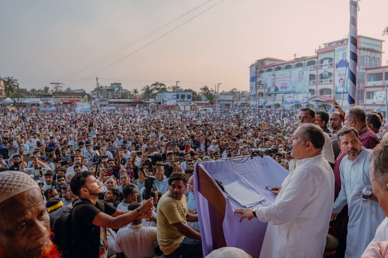 চিহ্নিত অপরাধী বাদে ধানের শীষের দরজা দল-মত নির্বিশেষে সকল ভোটারের জন্য খোলা থাকবে : জহির উদ্দিন স্বপন