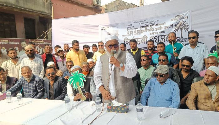 তারেক রহমানকে প্রধানমন্ত্রী করতে হলে খেজুর গাছ মার্কায় ভোট দিতে হবে : মুফতি কাসেমী