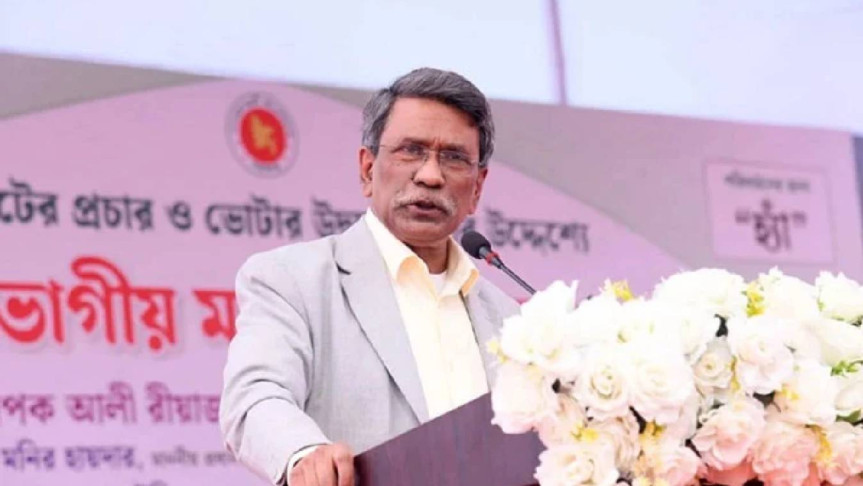 ‘হ্যাঁ’র পক্ষে সরকারি কর্মকর্তাদের প্রচার চালাতে আইনগত বাধা নেই : অধ্যাপক আলী রীয়াজ