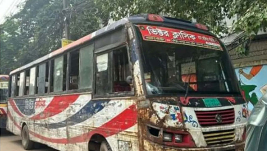‘ভিক্টর ক্লাসিক’ বাসে নারীকে ধর্ষণের হুমকি, আটক ২