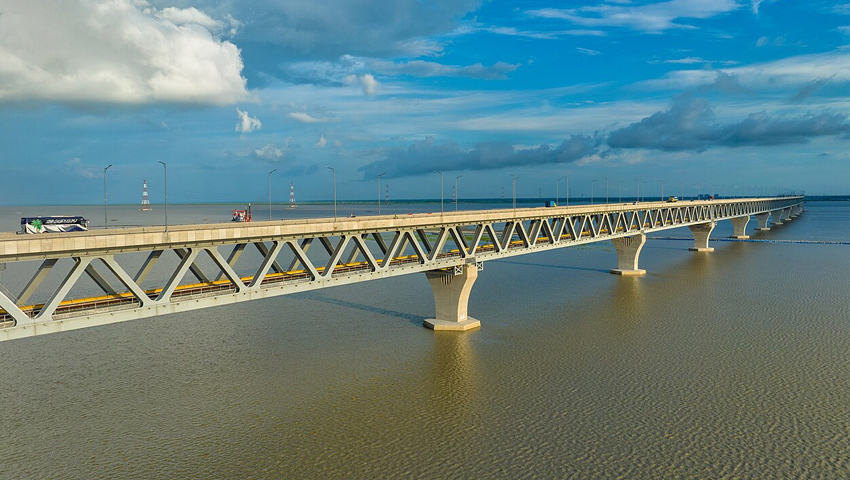 ৪৩ মাসে পদ্মা সেতু থেকে আয় ৩ হাজার কোটি টাকা
