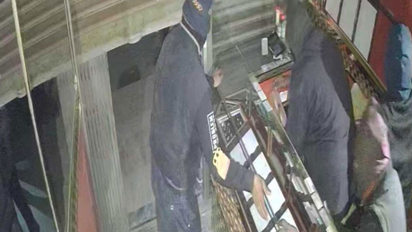 রাজধানীর মোহাম্মদপুরে স্বর্ণের দোকানে চুরি