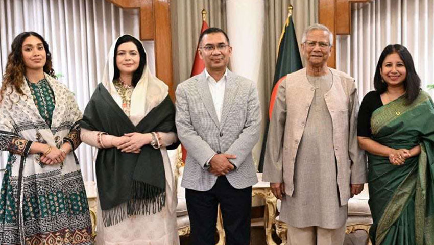 প্রধান উপদেষ্টাকে তারেক রহমানের ফুলেল শুভেচ্ছা