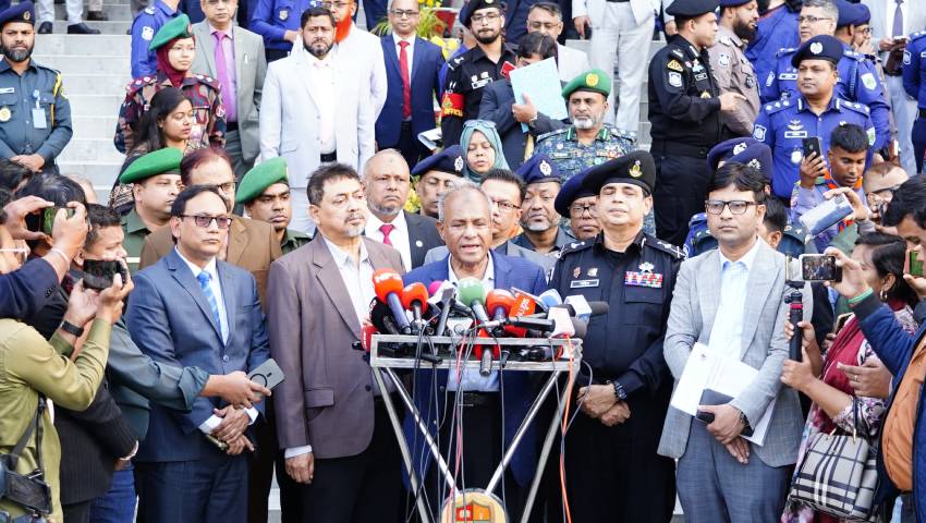 মব ভায়োলেন্স বলতে কিছু নেই : স্বরাষ্ট্র উপদেষ্টা