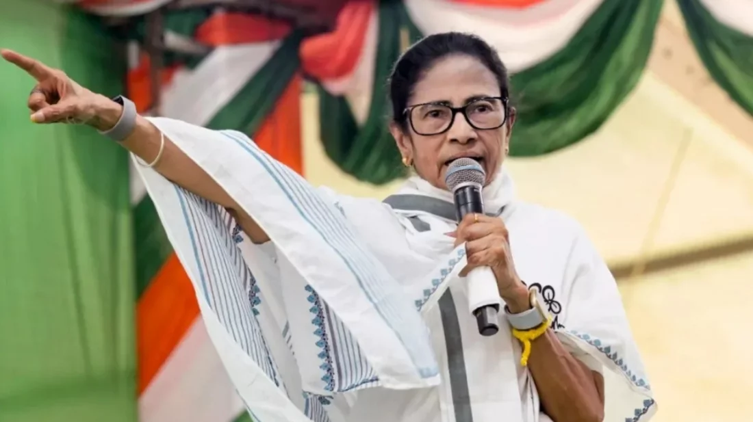 পশ্চিমবঙ্গে বুলডোজার রাজনীতি চলবে না: মমতা