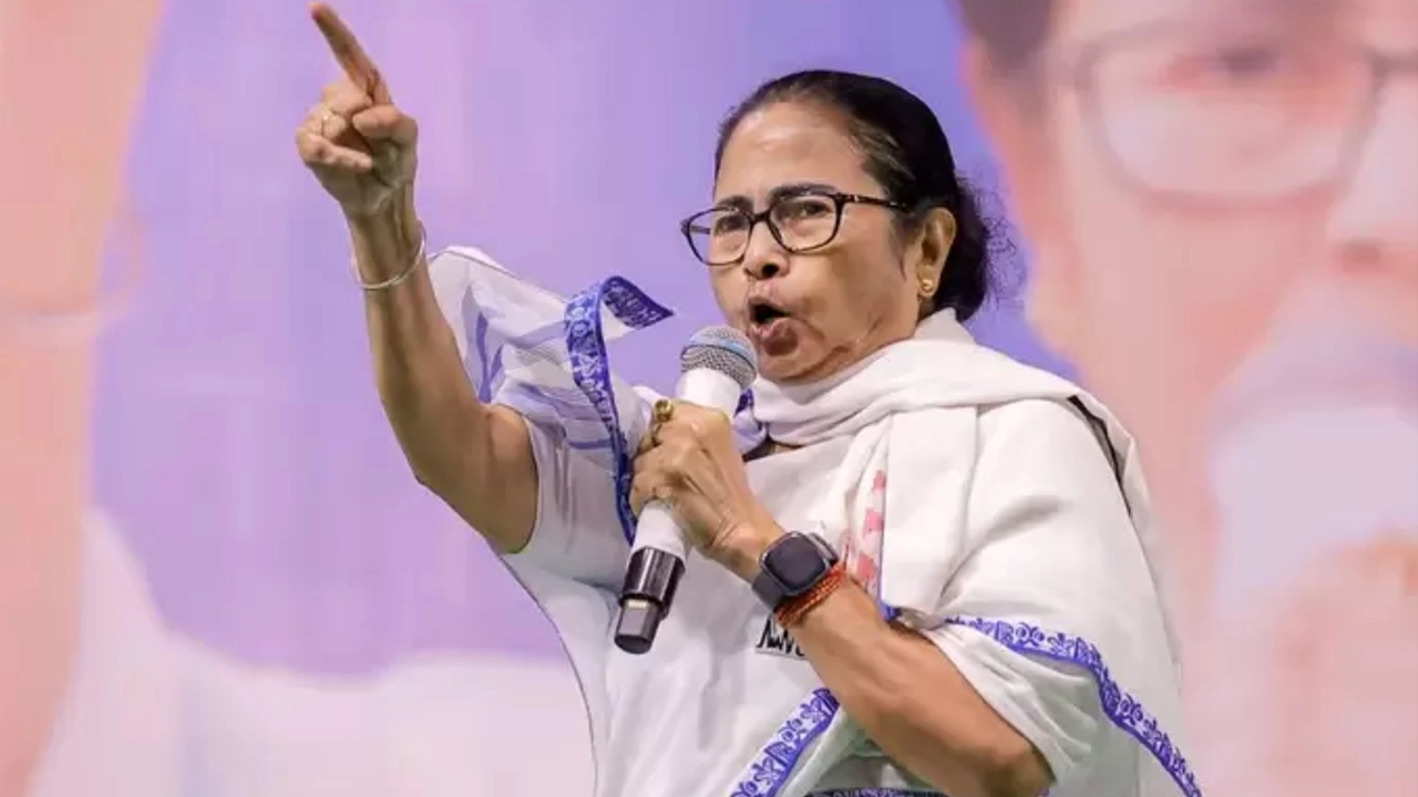 আমি পদত্যাগ করব না, রাষ্ট্রপতি শাসন হলে হোক: মমতা