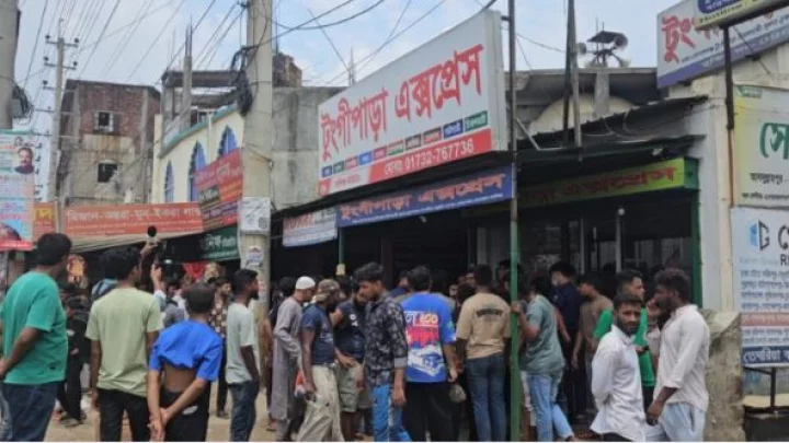 কেরানীগঞ্জে বাসস্ট্যান্ডের চাঁদাবাজিকে কেন্দ্র করে দু’পক্ষের সংঘর্ষ, আহত ৮