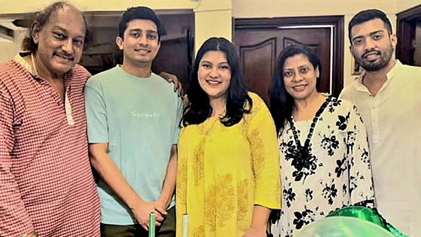 কারিনার মৃত্যুতে মা লোপা কায়সারের আবেগঘন বার্তা