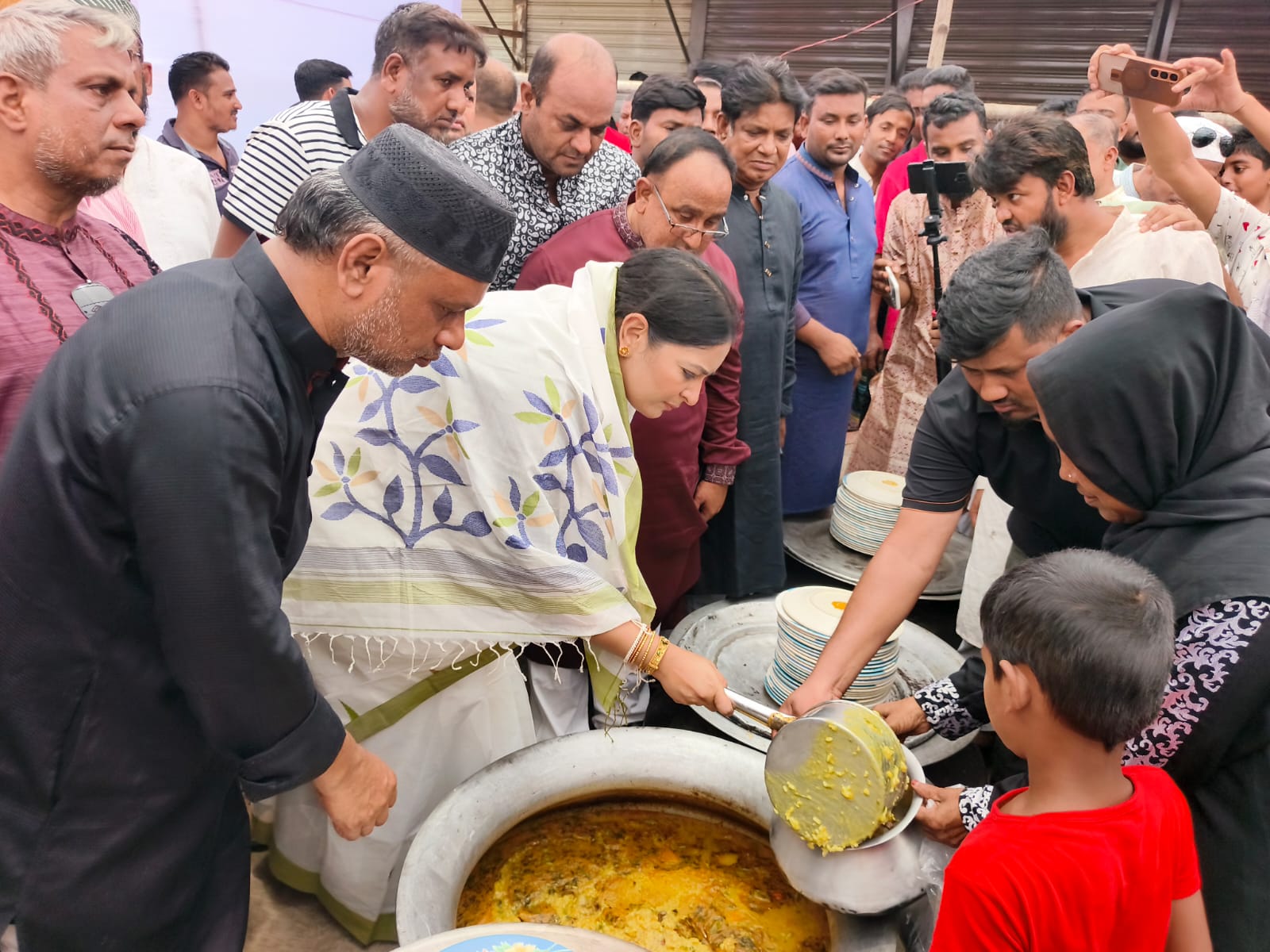 শহীদ জিয়ার হাত ধরেই তলাবিহীন ঝুড়ি থেকে উন্নয়নের রোল মডেল বাংলাদেশ: নিপুণ রায় চৌধুরী