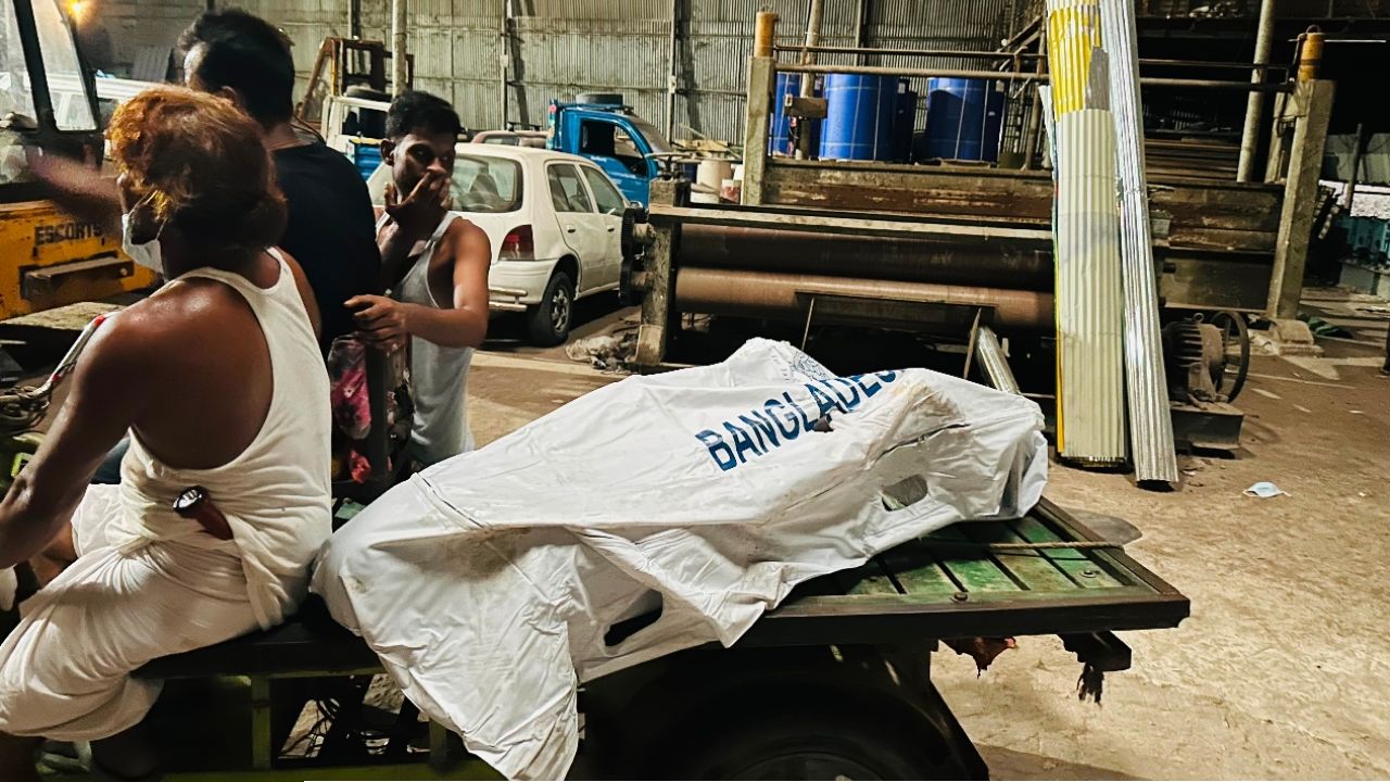 দক্ষিণ কেরানীগঞ্জে সিট কারখানা থেকে বৃদ্ধের মরদেহ উদ্ধার
