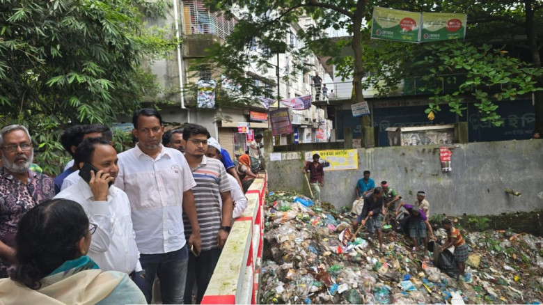 ‘হ্যালো ডিসি’তে অভিযোগ, কেরানীগঞ্জে কলাতিয়া খালের ময়লার স্তূপ অপসারণ