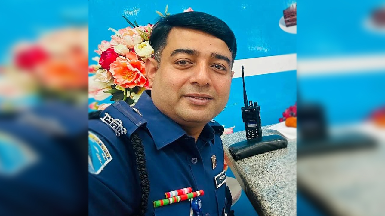 আইফোন ঘুষ নেওয়া সেই এসআইয়ের বিরুদ্ধে মামলা, তদন্তে পিবিআই