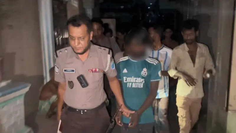 কেরানীগঞ্জে সৎ বাবার নির্যাতনে কিশোরী অন্তঃসত্ত্বা!