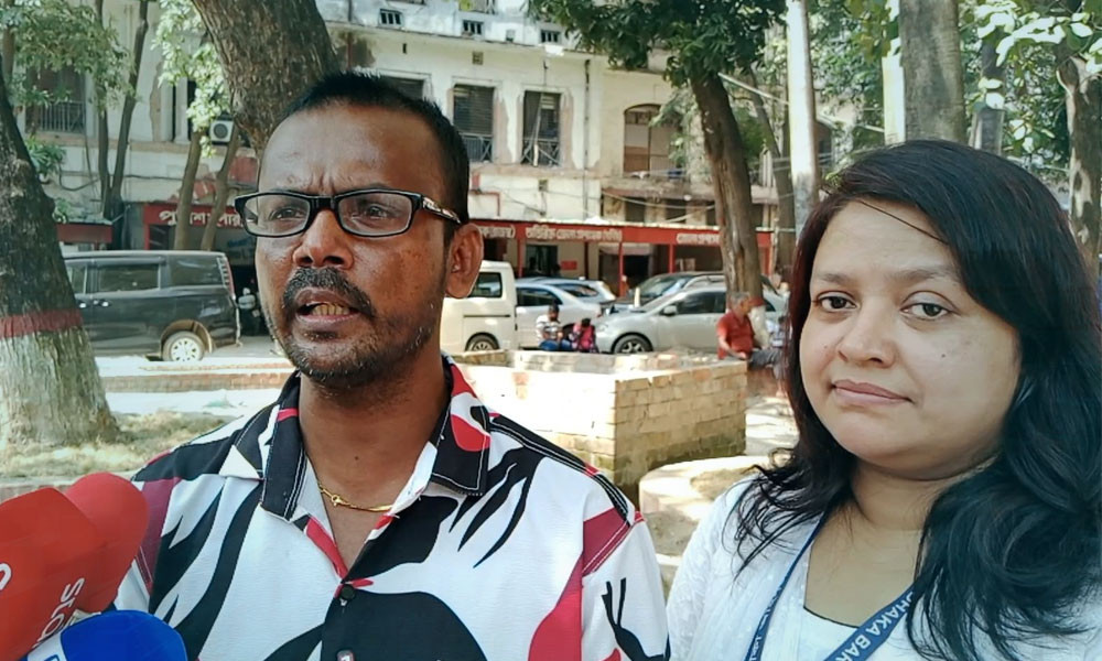 সাবেক স্ত্রীসহ ৩ জনের নামে হিরো আলমের মামলার আবেদন