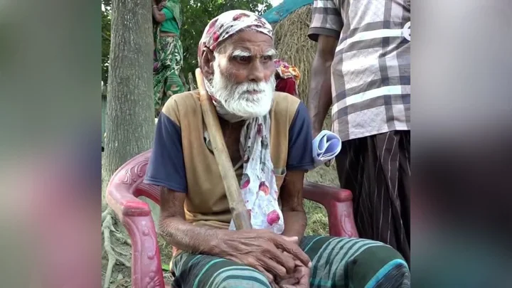 ভাতা পাবেন ভেবে টিপসই, ৮৫ বছরের বৃদ্ধের ১৪ শতক জমি হাতছাড়া