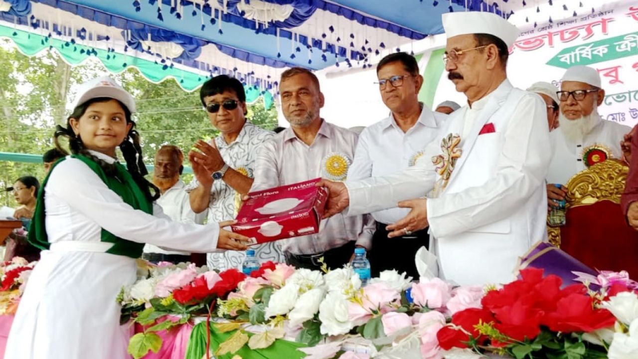 আসন্ন দুর্গাপূজার উৎসব রাষ্ট্রীয় শঙ্কামুক্ত নয়: গয়েশ্বর